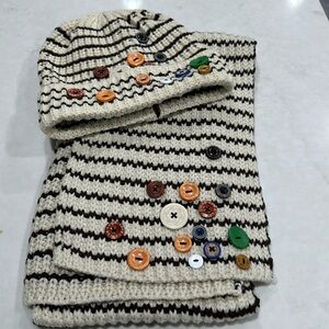Cute winter scarf set